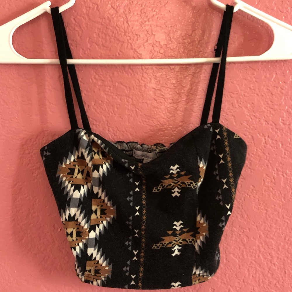 Tribal Print Crop Top 🔥
